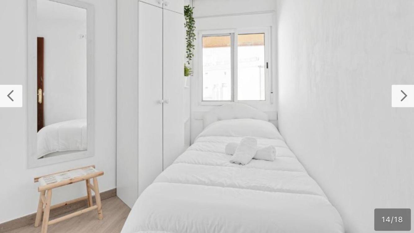 Luis Braille Apt Malaga Exterior photo